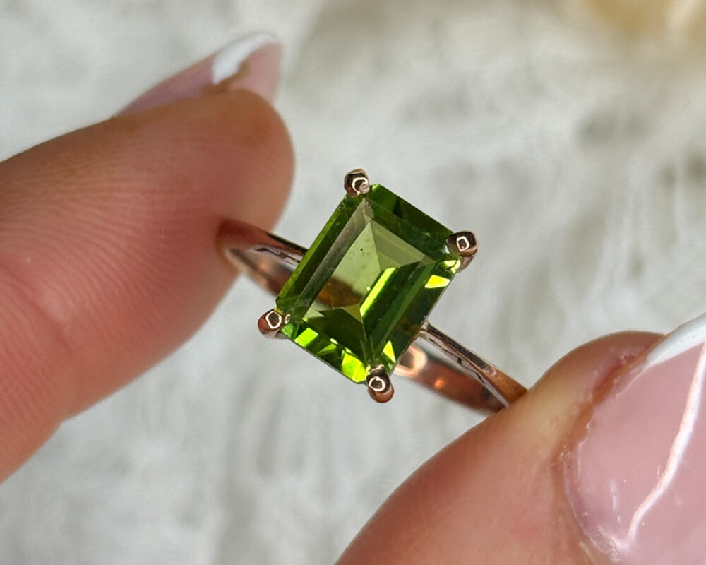 modern 9ct rose gold and peridot ring for sale