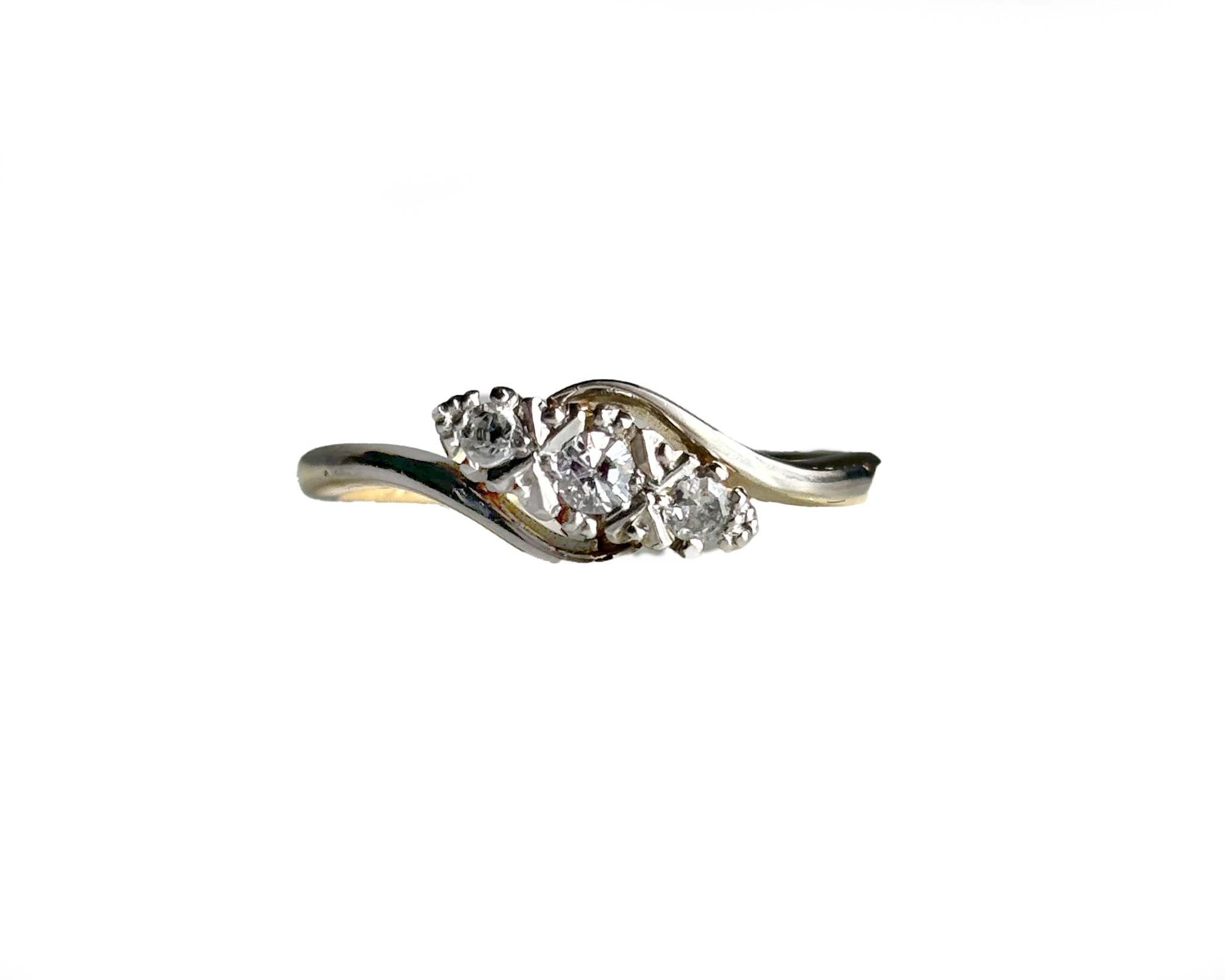 Silver Twist Ring With Blue Stone – All Sizes – Great For Wedding Or Anniversary
