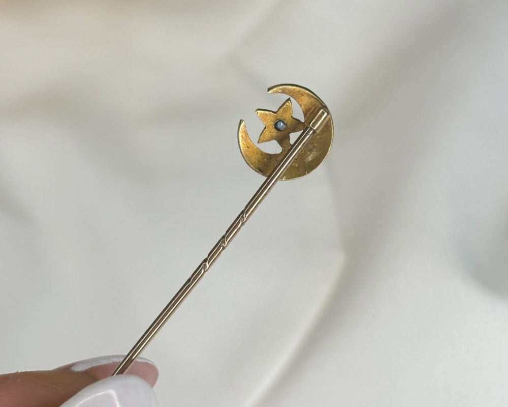 antique Edwardian celestial stickpin in 15ct gold, sapphire and seed pearls for sale