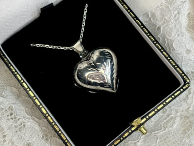 vintage style silver engraved heart locket for sale