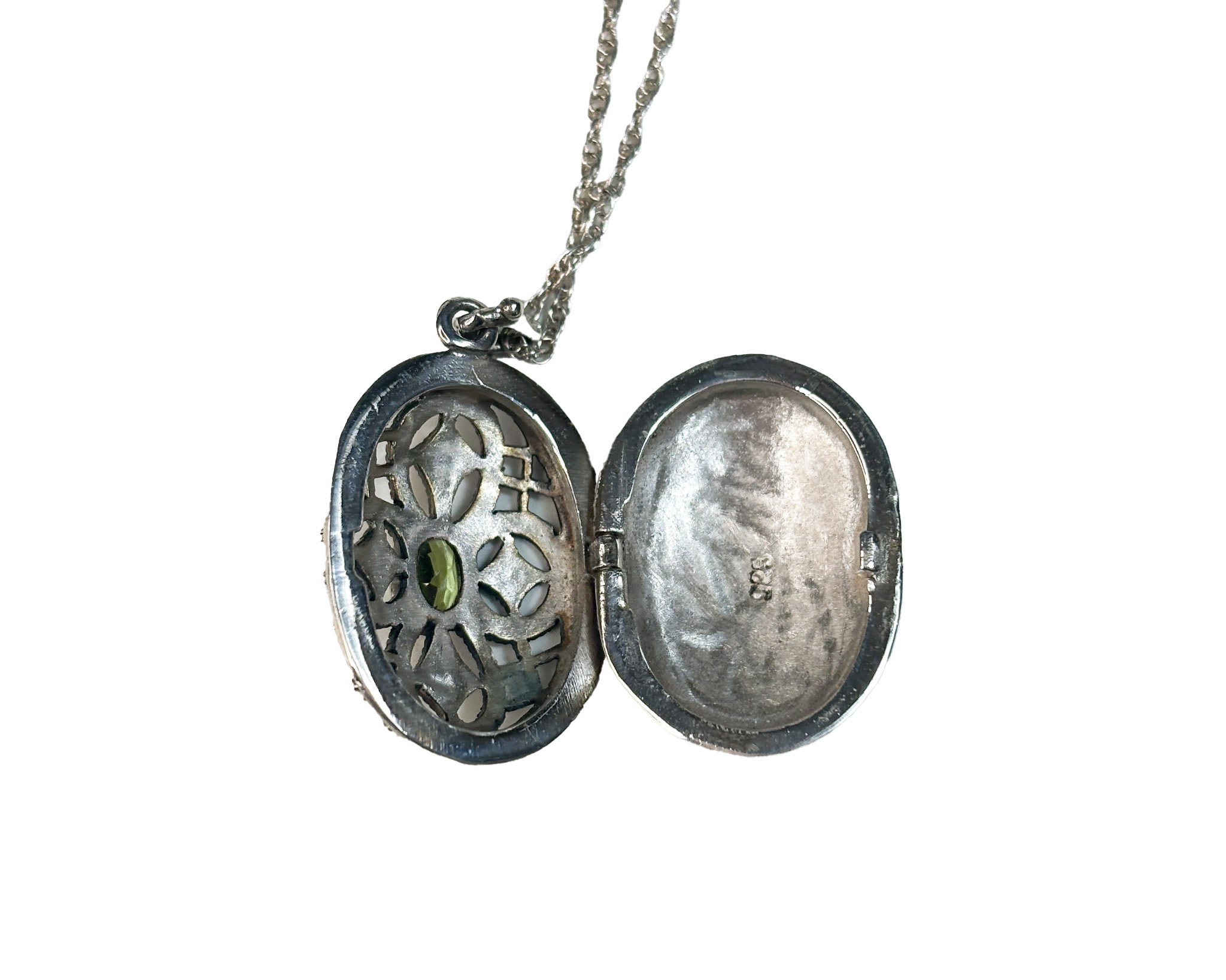 peridot locket photoshop 3