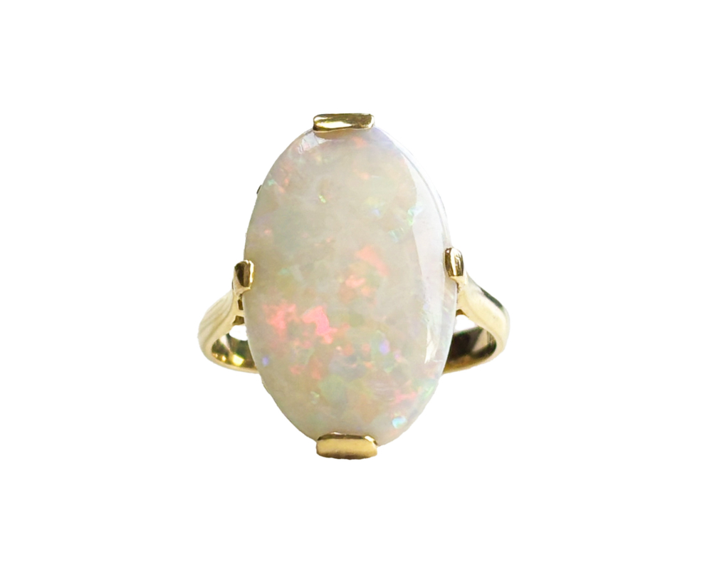 vintage oval opal statement ring in 18ct gold for sale in Leeds. Yorkshire