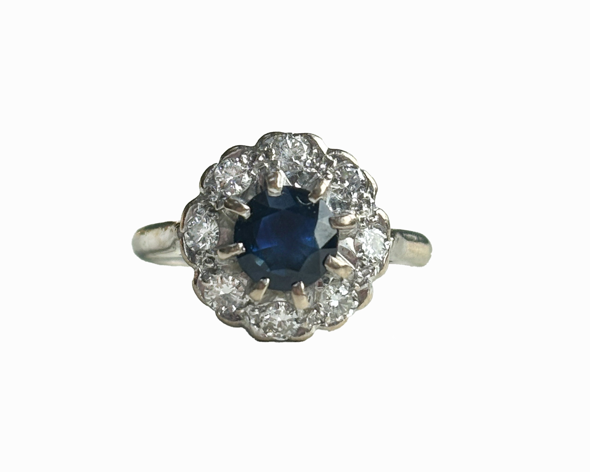 1940s sapphire and diamond cluster ring in 18ct white gold for sale in Leeds, UK