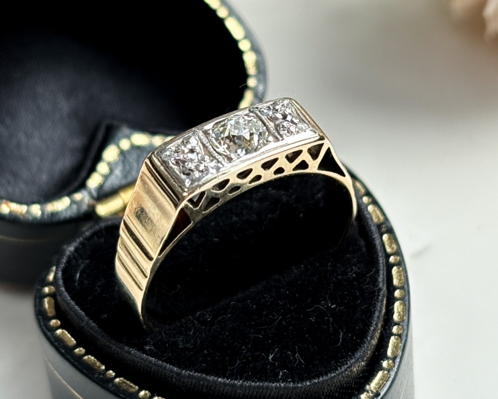 antique 1930s old cut diamond ring set in 14ct gold for sale in leeds, shown in a box