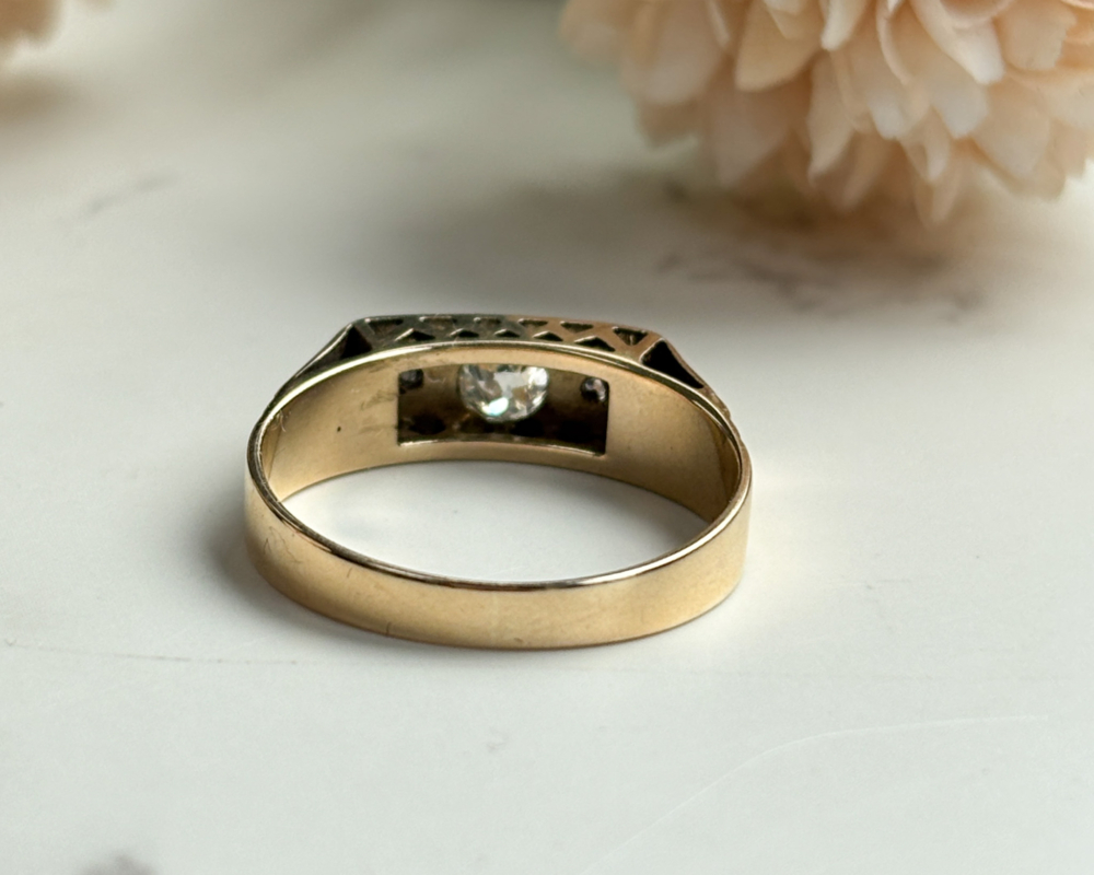 antique 1930s old cut diamond ring set in 14ct gold for sale in leeds, showing back view