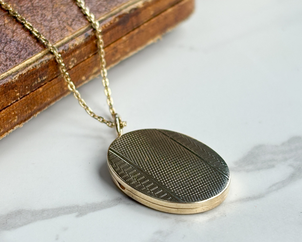 vintage 9ct gold locket, engine turned and dated 1963 for sale in Leeds, UK