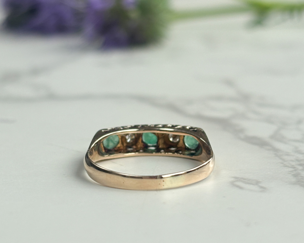 vintage mid century emerald and diamond ring in 9ct gold for sale in Leeds, UK, showing back view of ring