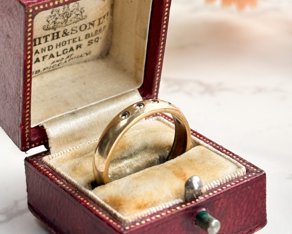 vintage 9ct gold diamond band with flush set diamonds for sale in Leeds