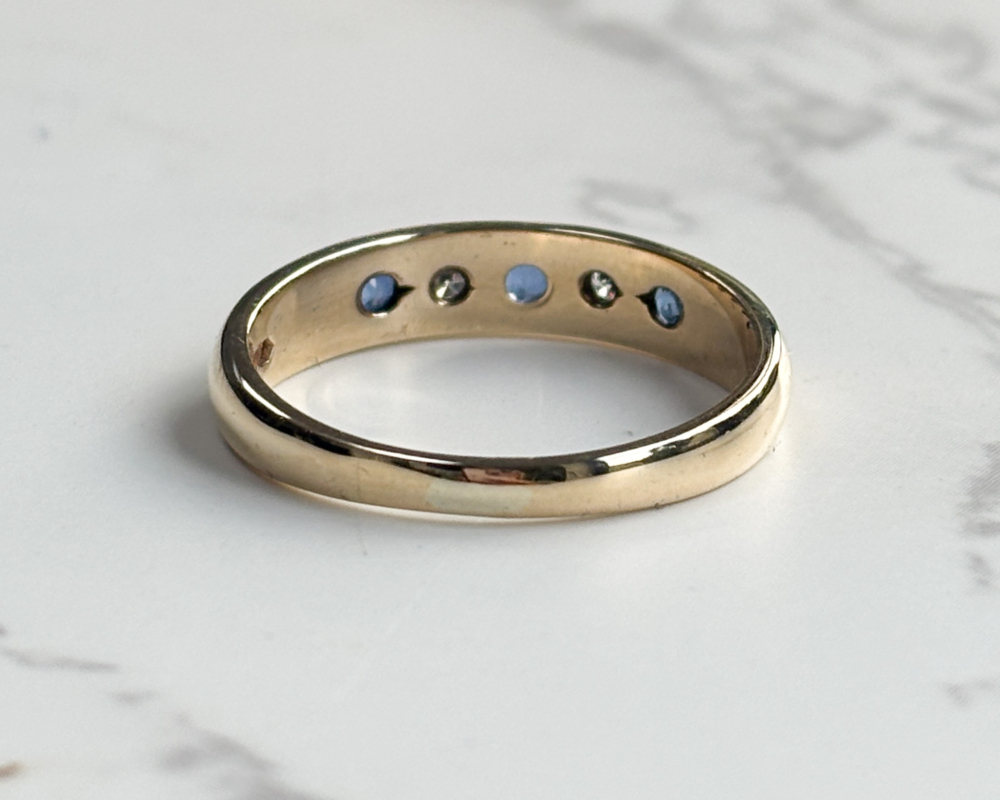 vintage sapphire and diamond ring with star setting in 9ct gold for sale in Leeds, UK, showing back of the ring