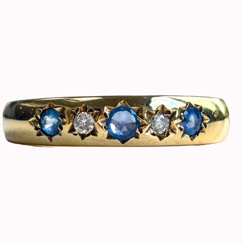 vintage sapphire and diamond ring with star setting in 9ct gold for sale in Leeds, UK