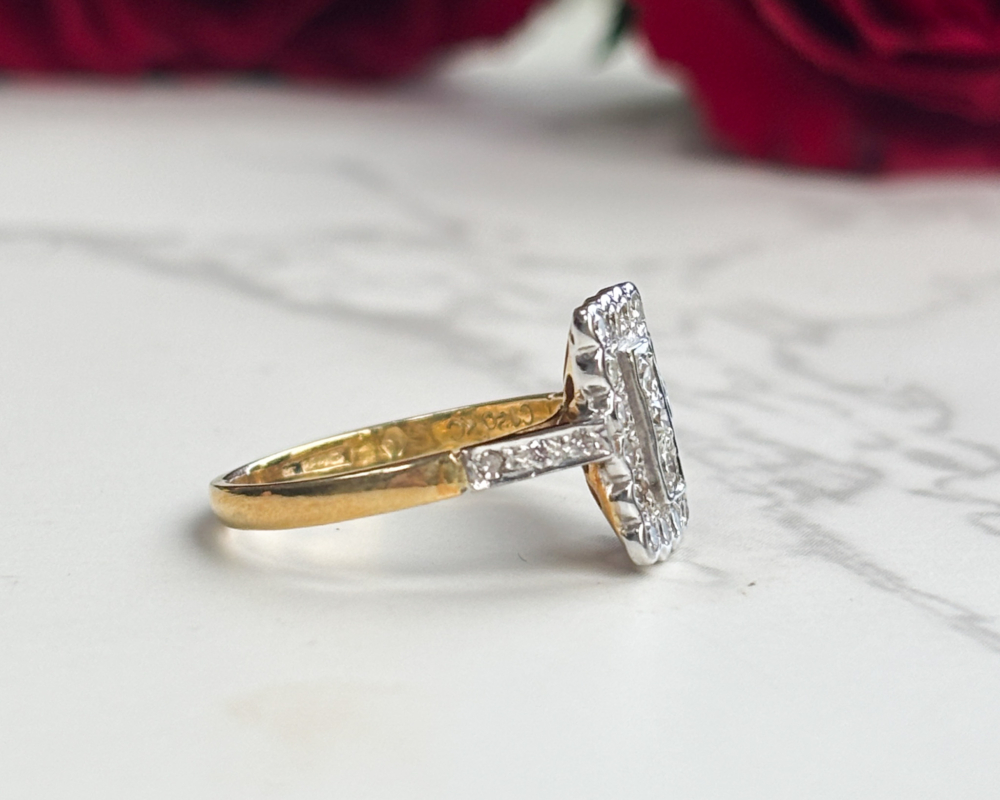 vintage style diamond panel ring in 18ct gold for sale in Leeds, showing side view of the ring