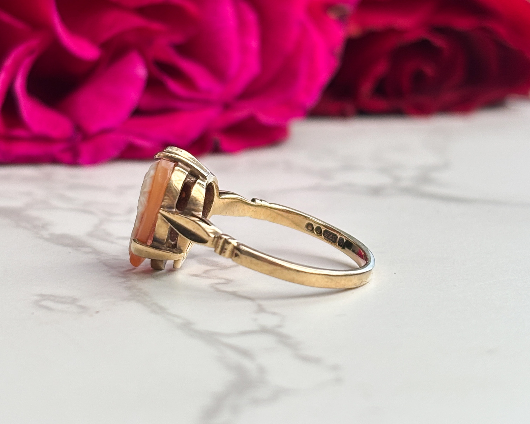 side view of cameo ring