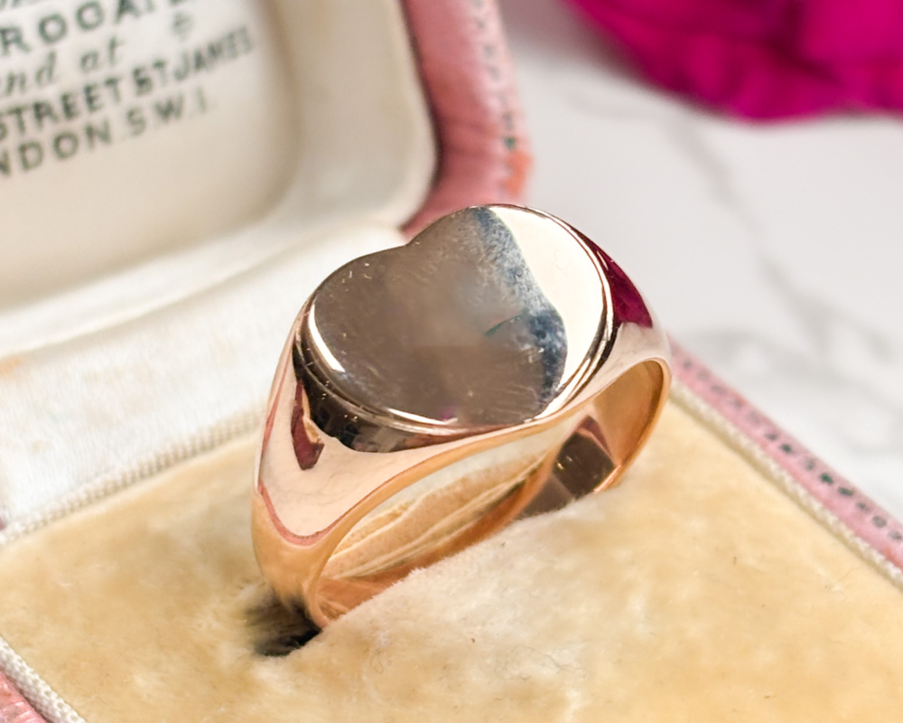 antique gold heart signet ring antique Edwardian 18ct gold heart signet ring in box