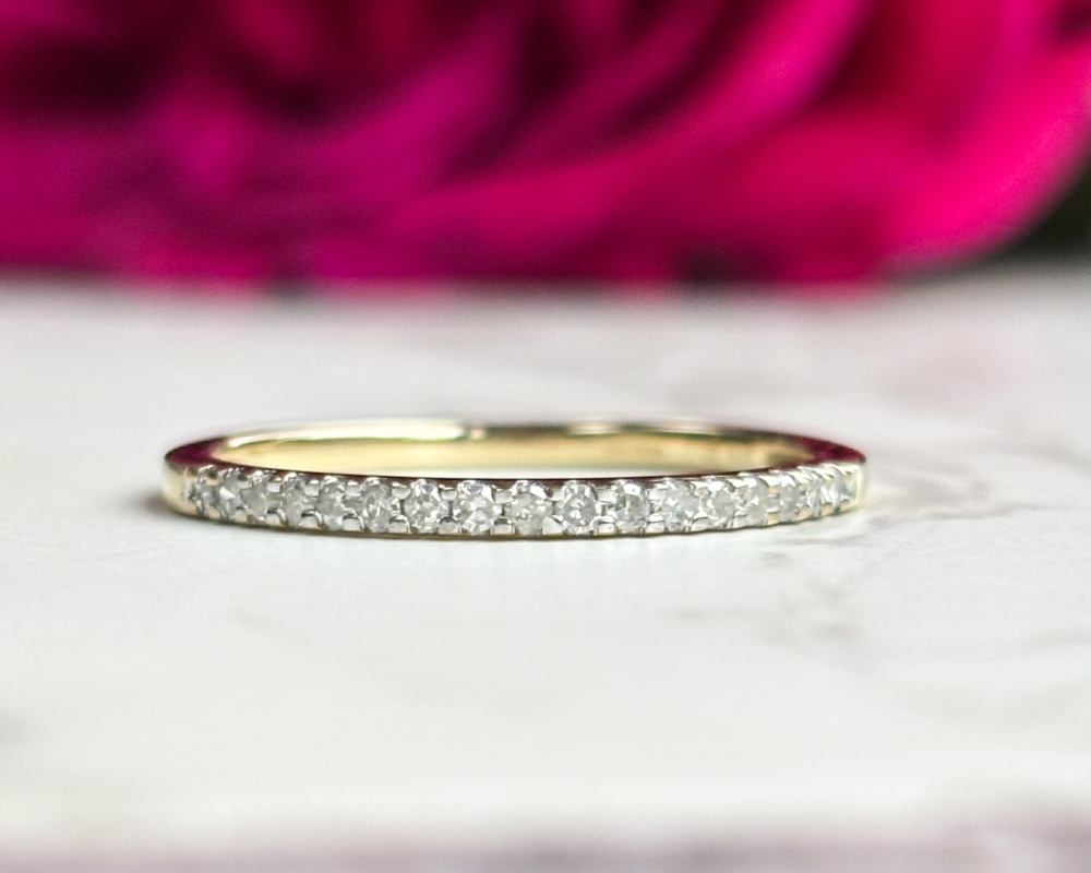 vintage diamond stacking ring in 9ct yellow gold for sale in Leeds. Uk