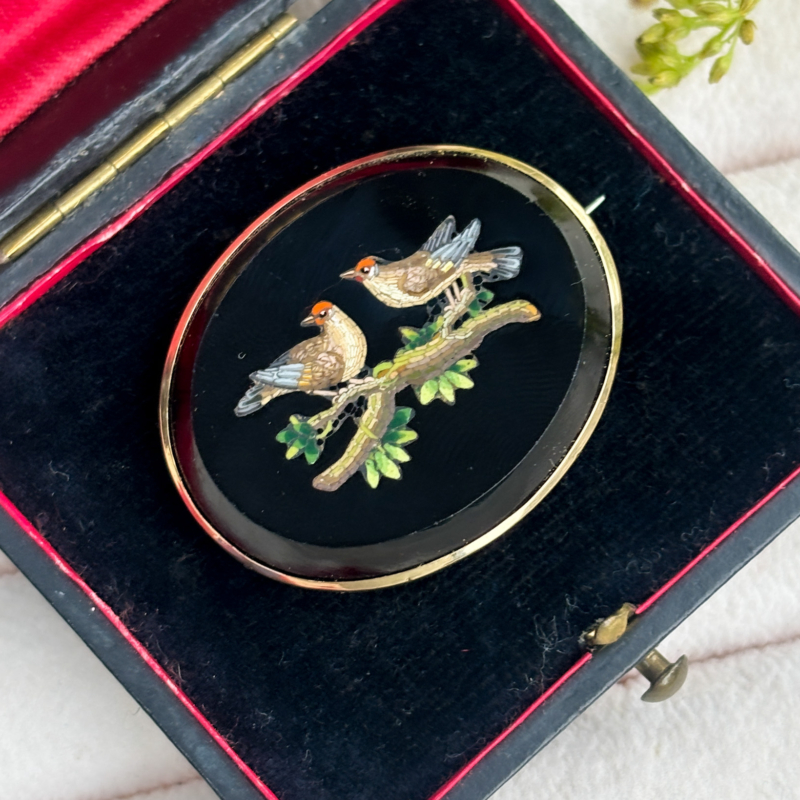 antique Pietra Dura brooch in 18ct gold for sale in leeds