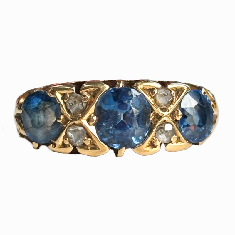 antique Edwardian sapphire and diamond in 18ct yellow gold for sale in Leeds, UK