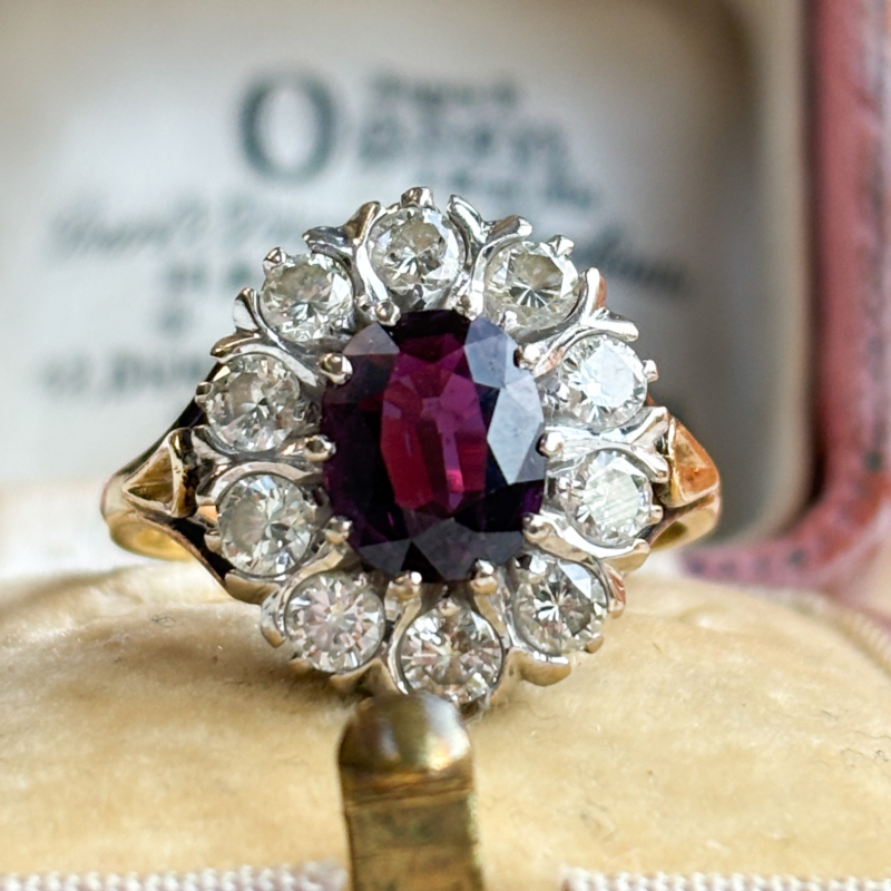 antique 1940s ruby and diamond cluster ring in 18ct gold for sale in Leeds, UK