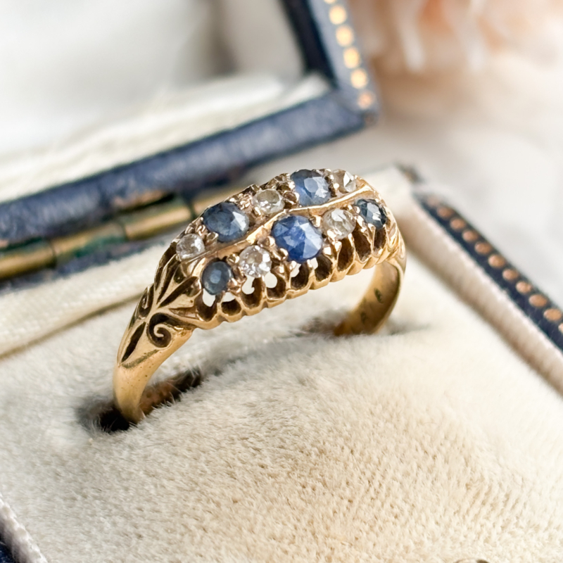 antique Edwardian sapphire and diamond ring in 18ct gold, hallmarked for 1904