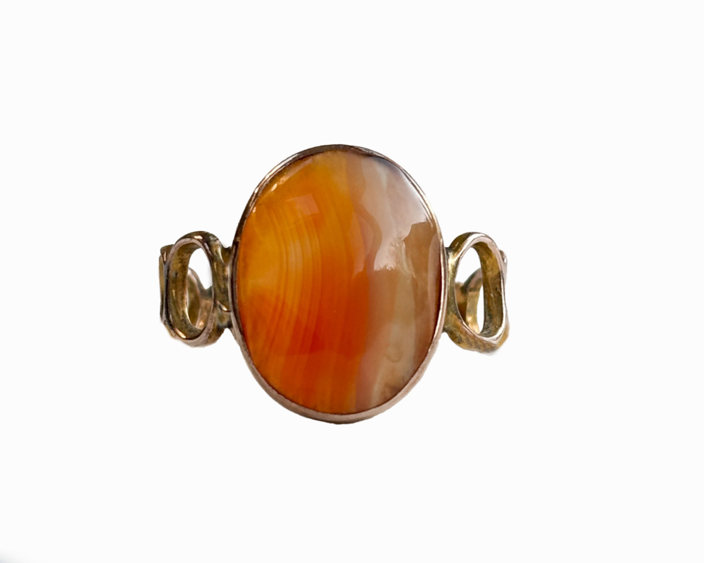 antique agate ring in 9ct gold for sale in Leeds