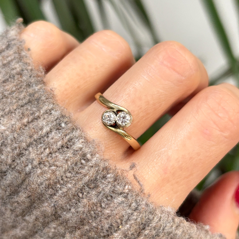 vintage diamond toi et moi ring in 9ct gold for sale in Leeds, shown on a woman's hand