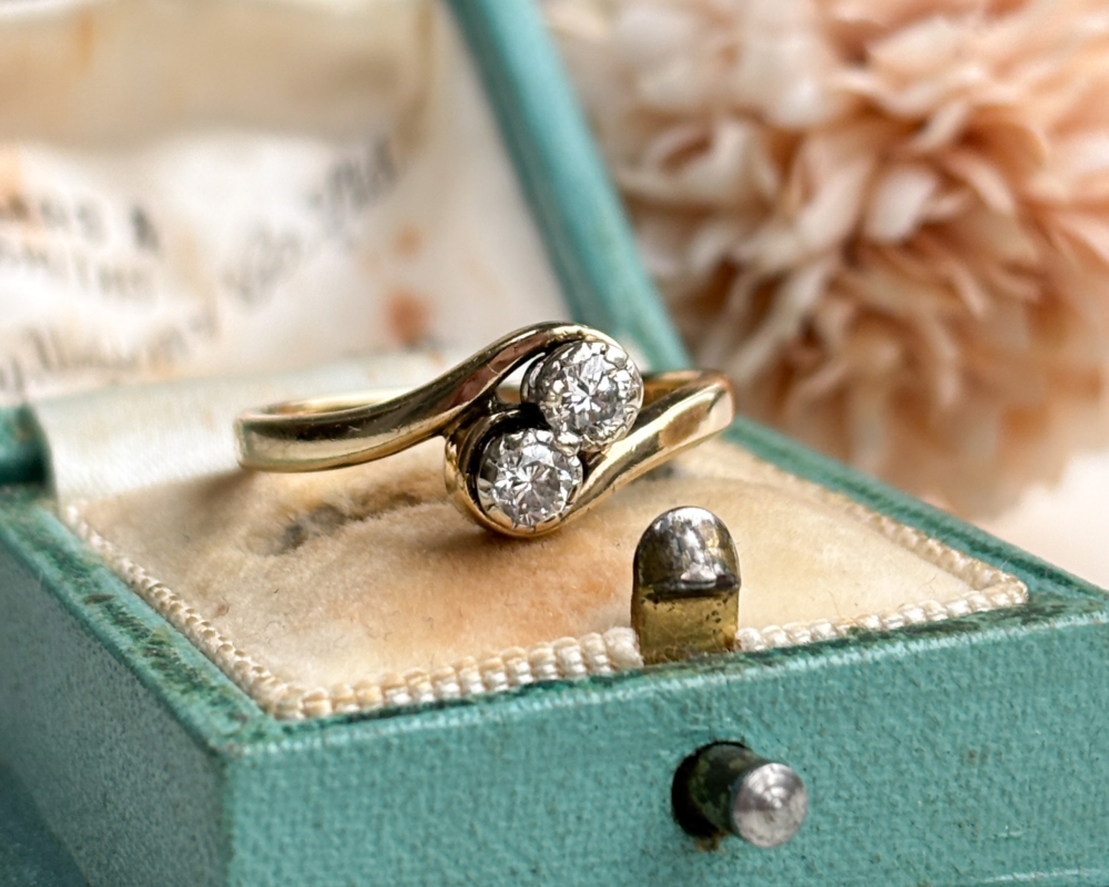 vintage diamond toi et moi ring in 9ct gold for sale in Leeds