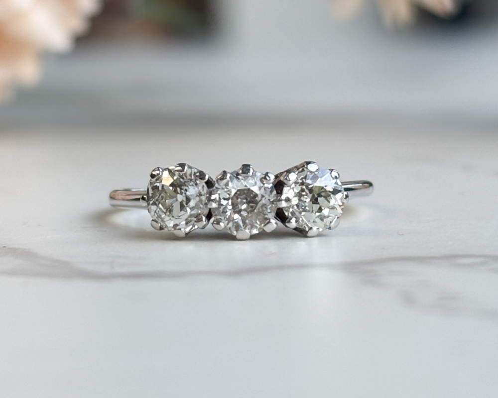 antique Edwardian three stone diamond ring in 18ct white gold and platinum. for sale in Leeds, UK