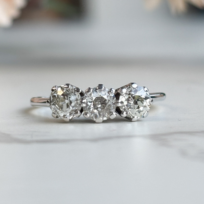 antique Edwardian three stone diamond ring in 18ct white gold and platinum. for sale in Leeds, UK