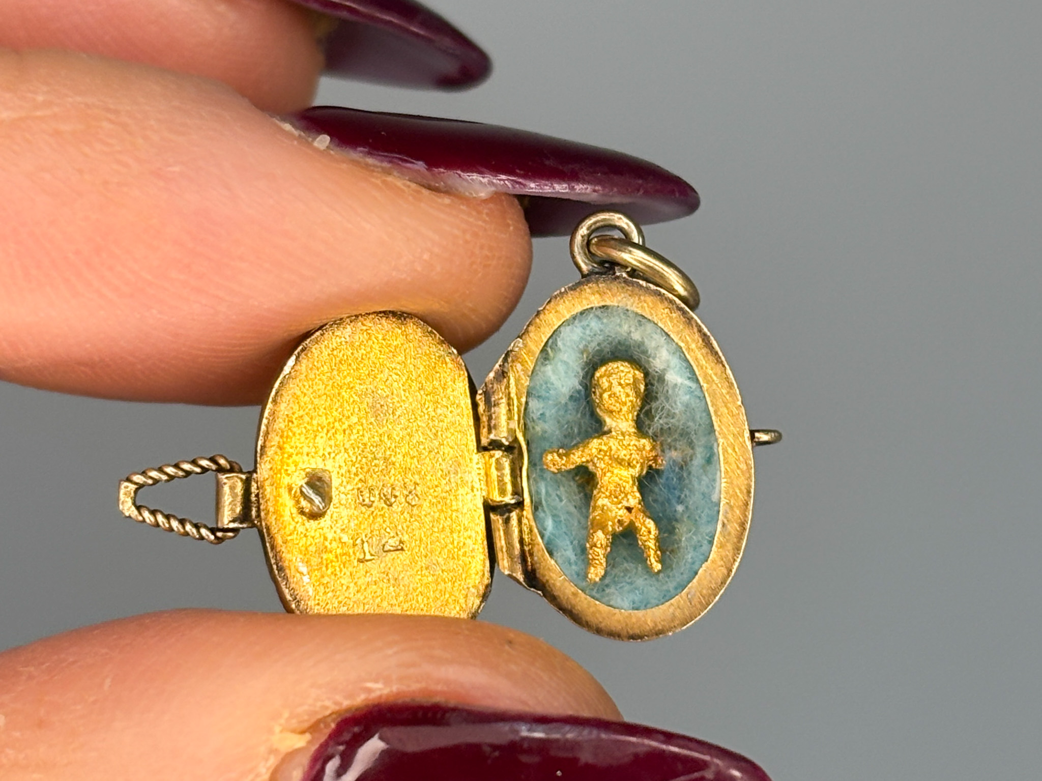 moses basket charm open