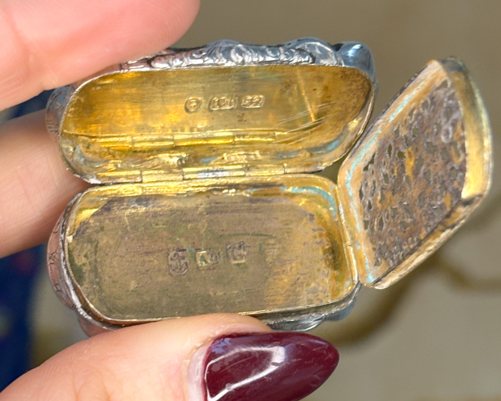 antique Victorian silver vinaigrette hallamarks for Birmingham 1855 for sale in Leeds, UK, showing the box open