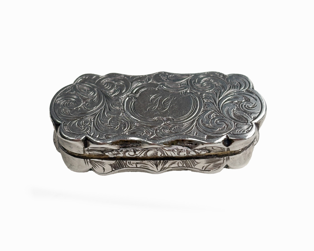 antique Victorian silver vinaigrette dated 1855 for sale