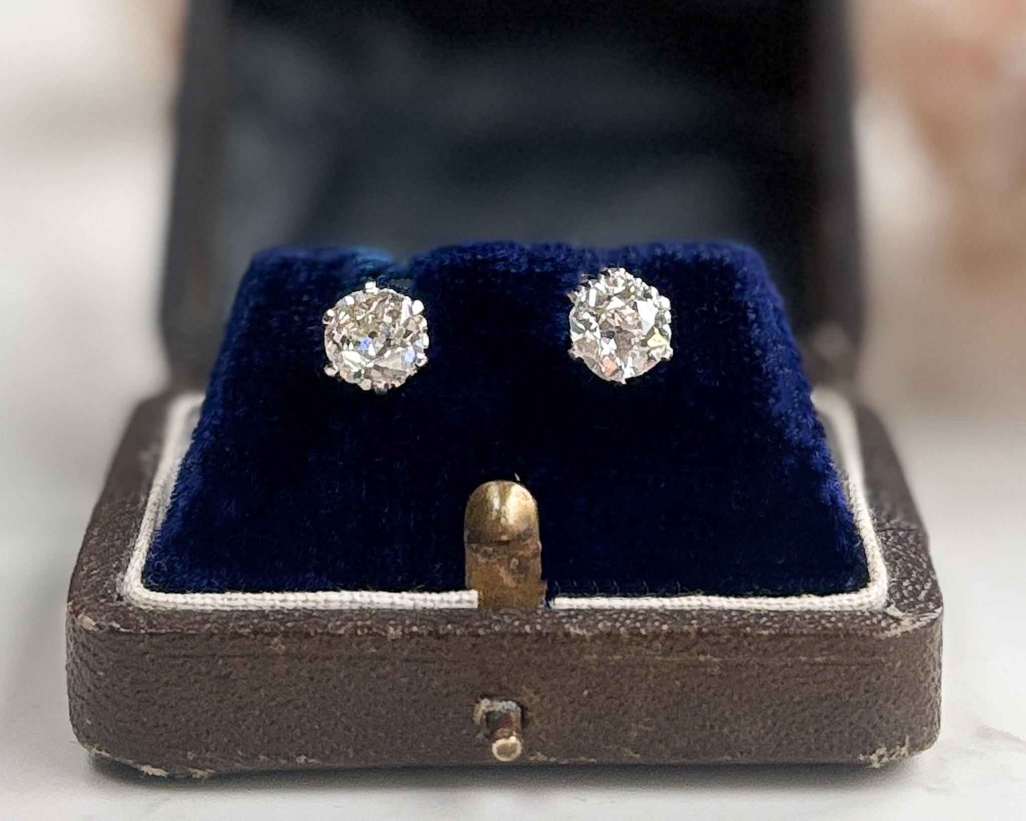 2ct diamond studs