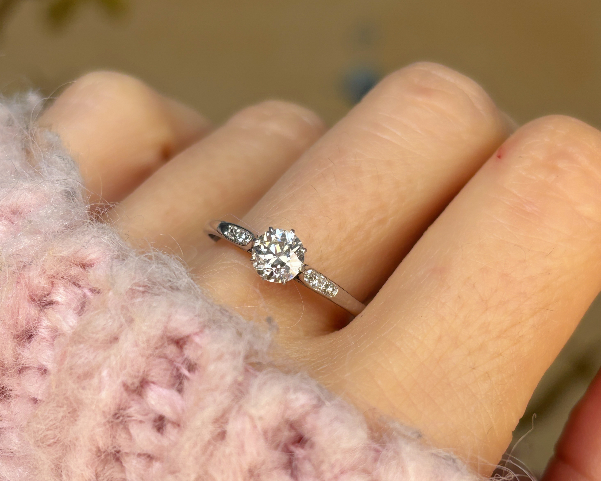 art deco plat diamond ring