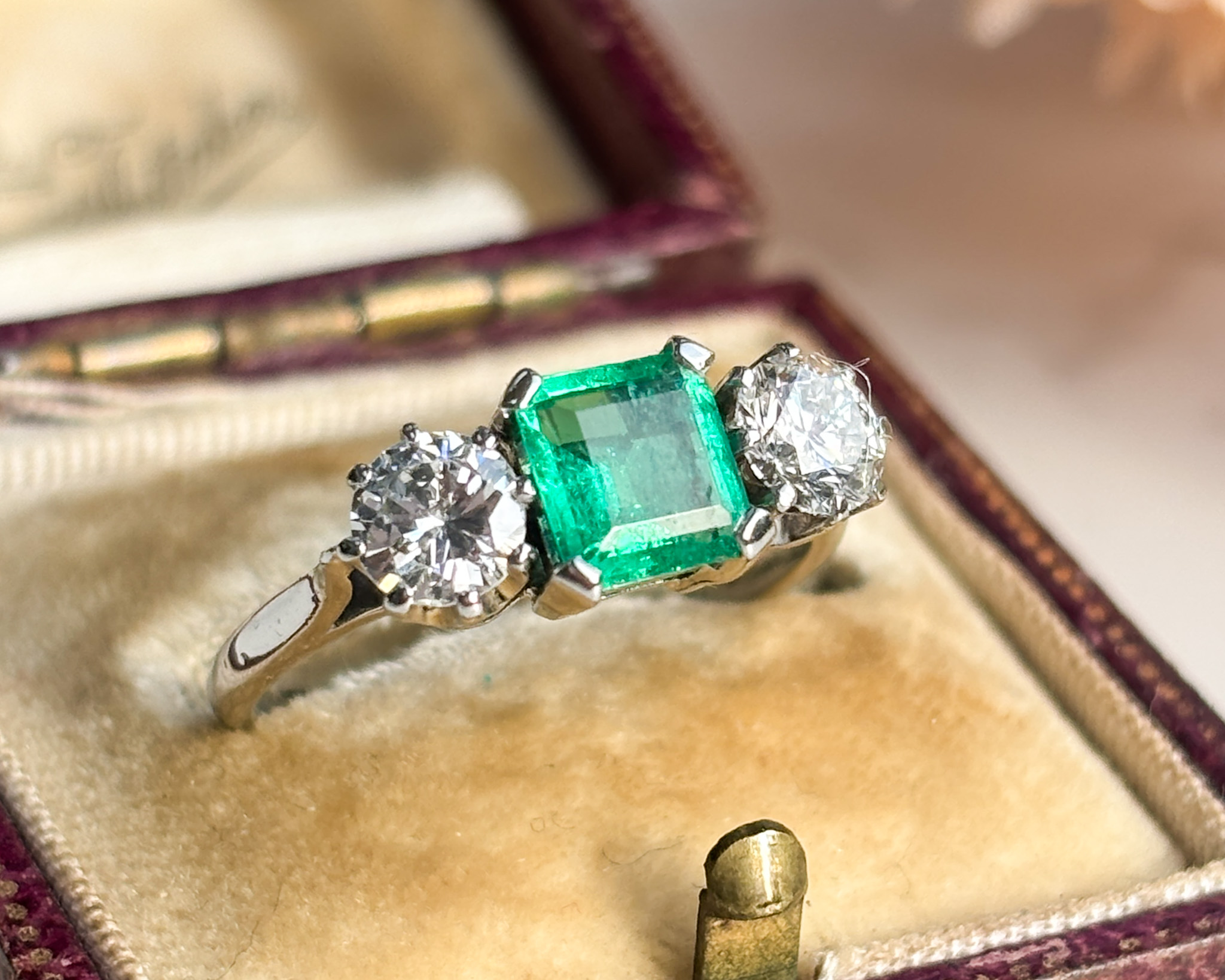 art deco emerald trilogy ring