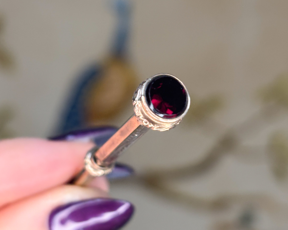antique 9ct gold pencil for sale in Leeds, showing garnet top