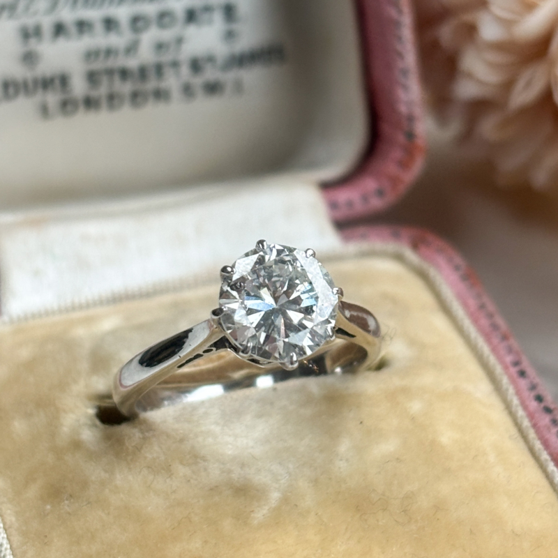 Antique Art Deco diamond solitaire ring 1.48ct Si2 clarity H colour in 18ct white gold for sale in Leeds, UK