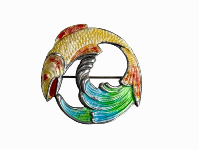 Vintage silver fish brooch in enamel made in 1946 by AH Darby & Son. For sale in Leeds