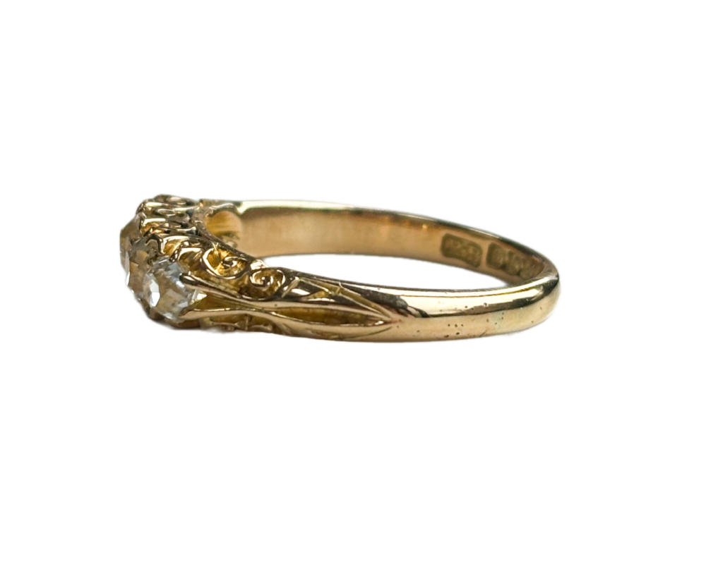 antique Victorian four stone diamond in 18ct yellow gold. Hallmarks for London 1901. Side view