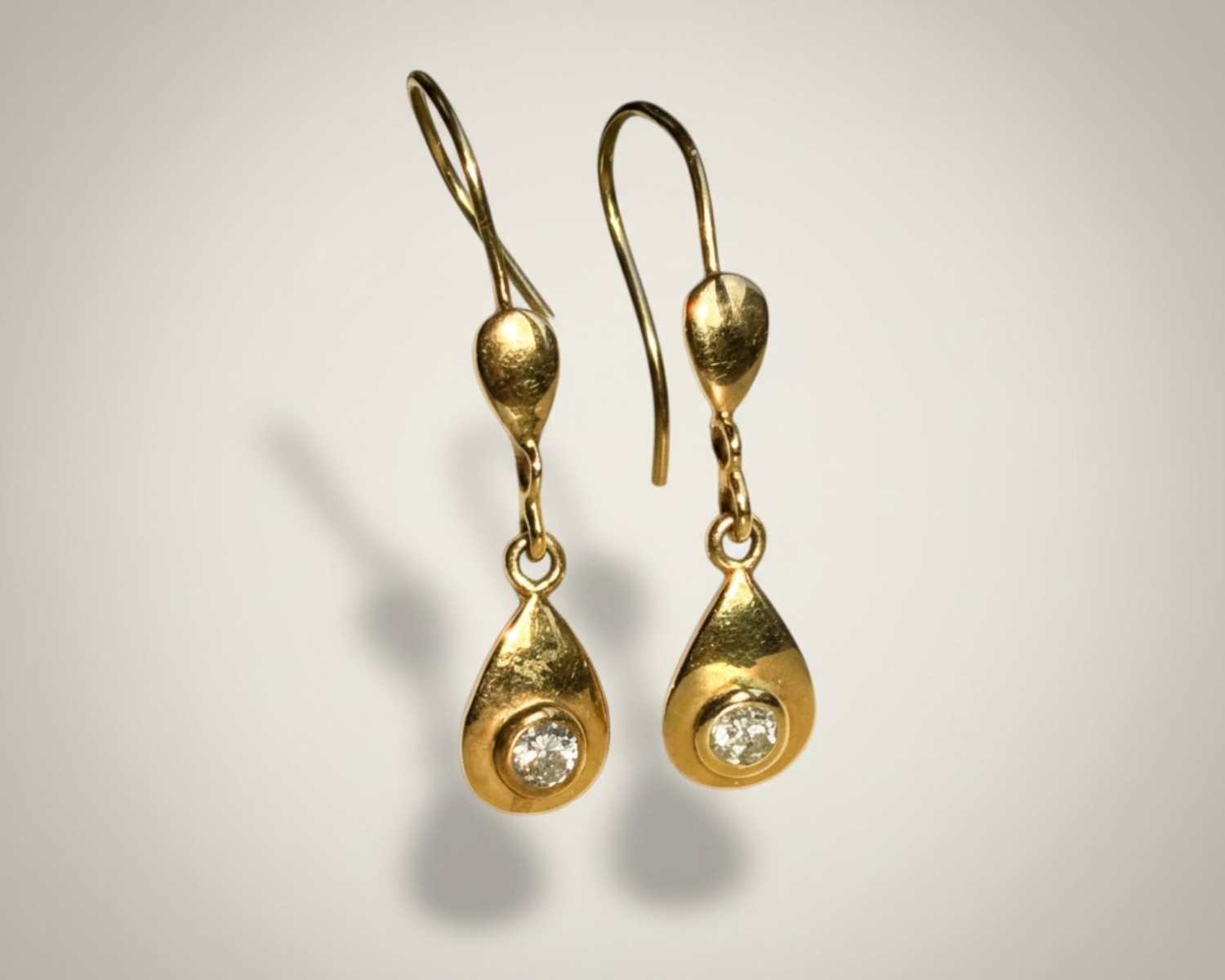 gold and diamond earrings