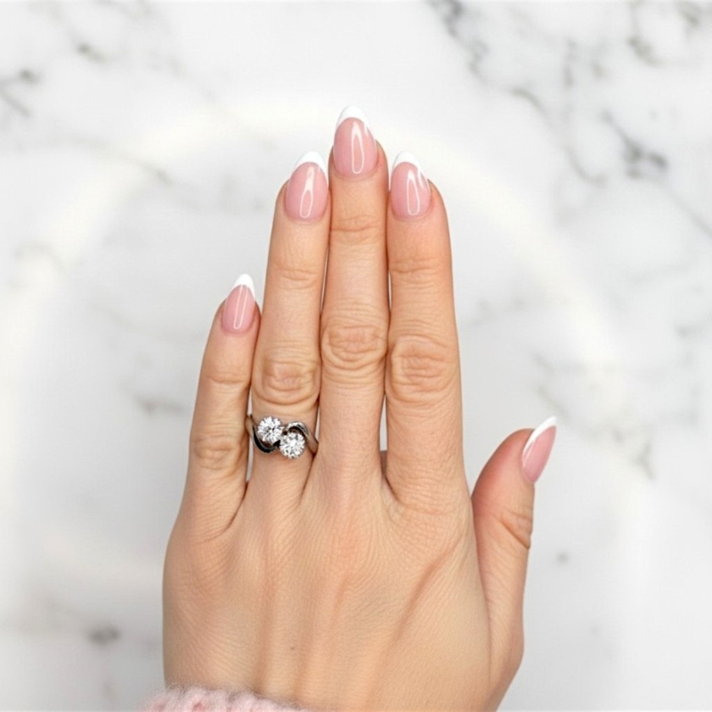 antique toi et moi diamond ring 1.5ct weight 18ct white gold for sale in Leeds, shown on model's hand