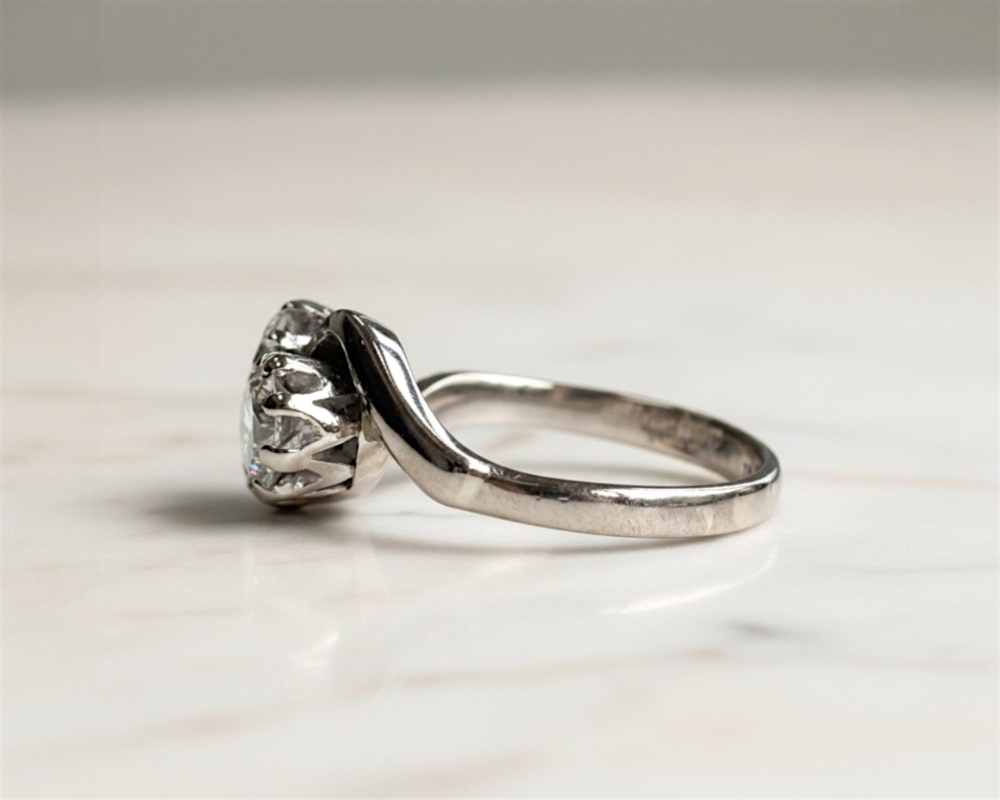 antique toi et moi diamond ring 1.5ct weight 18ct white gold for sale in Leeds showing side profile