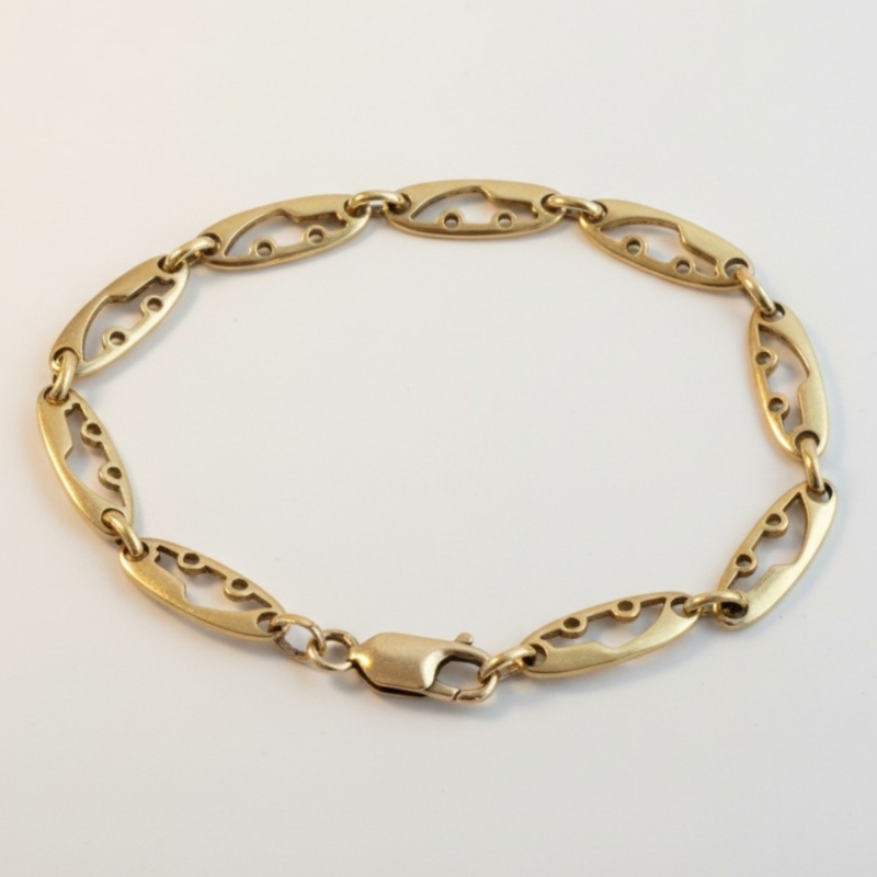 vintage 18ct gold bracelet with fancy links for sale in Leeds