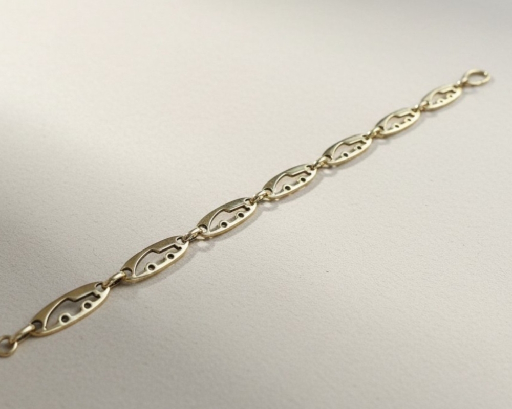 vintage 18ct gold bracelet with fancy links for sale in Leeds