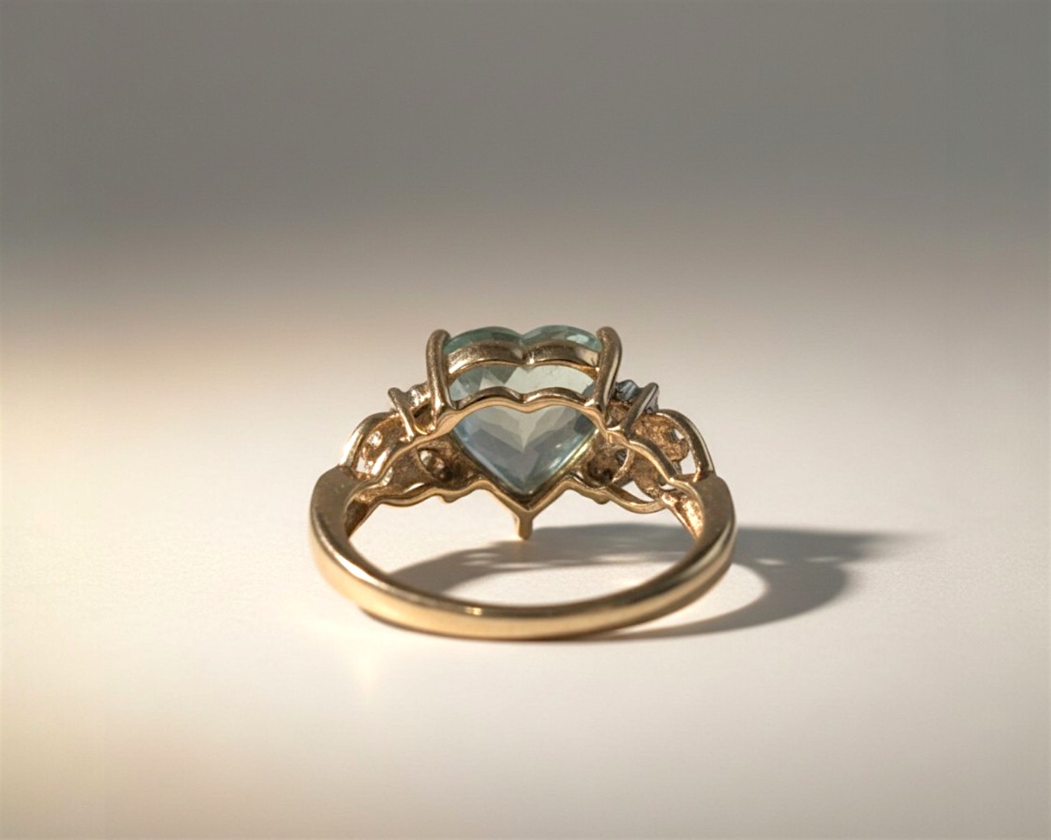 green amethyst ring back view