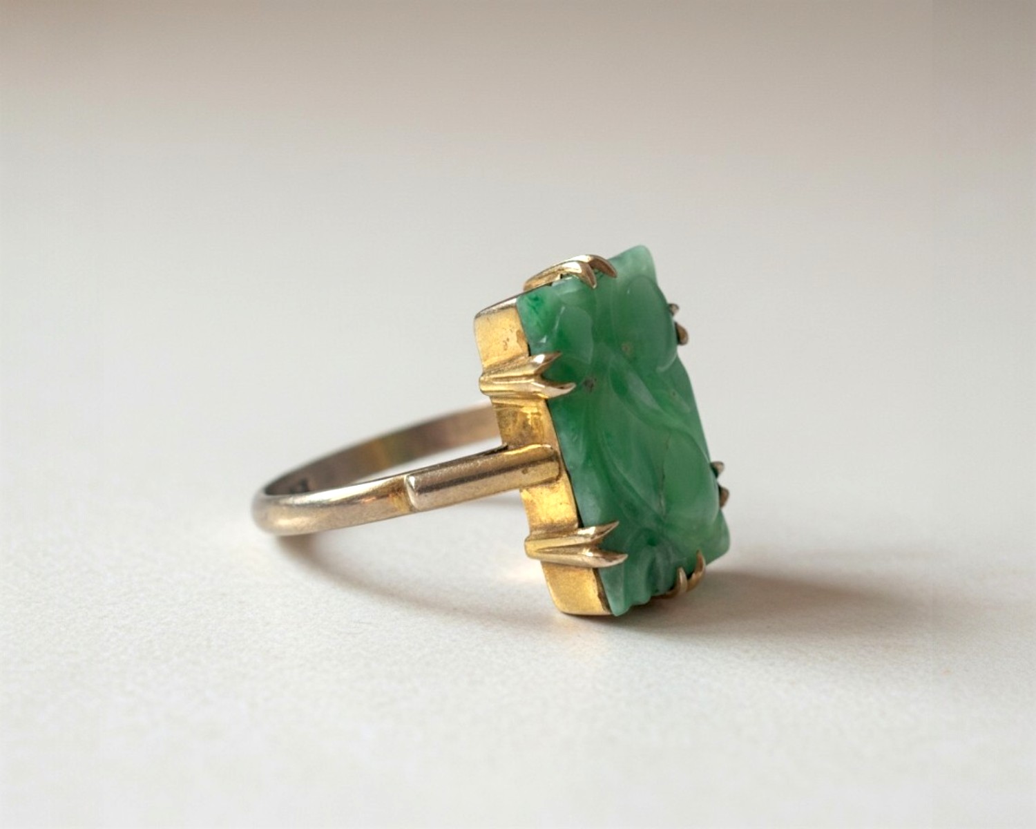 jadeite ring side profile