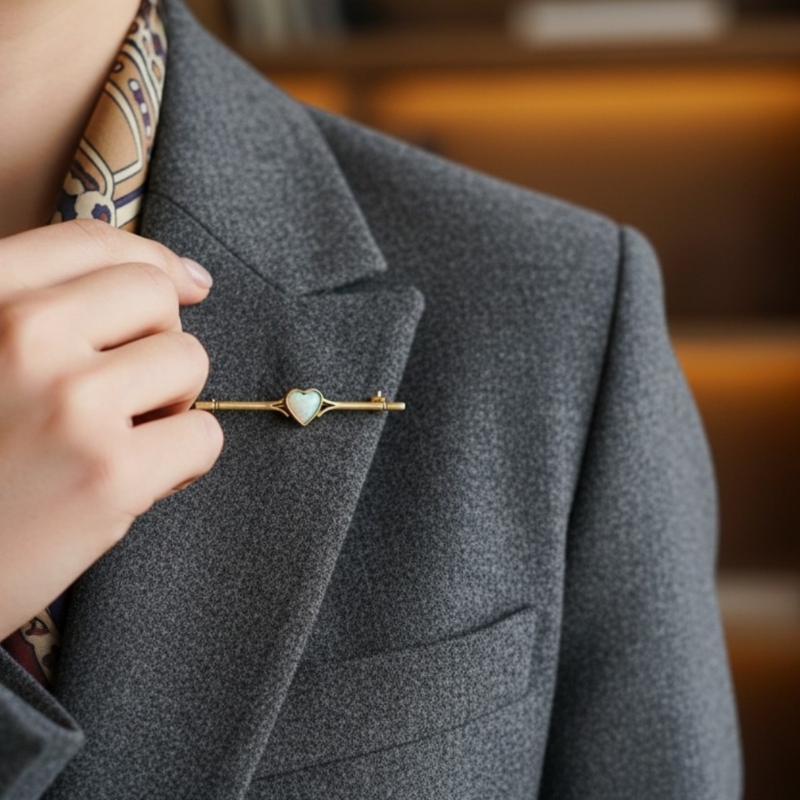vintage opal heart brooch in 9ct gold for sale in Leeds on model