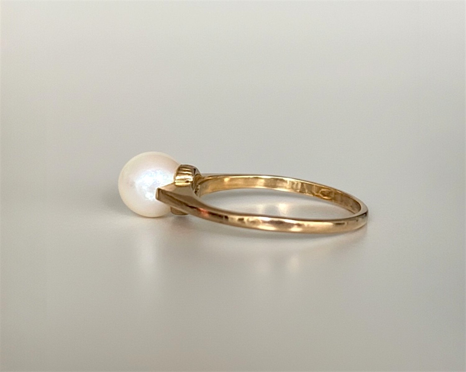 pearl ring side view (1)