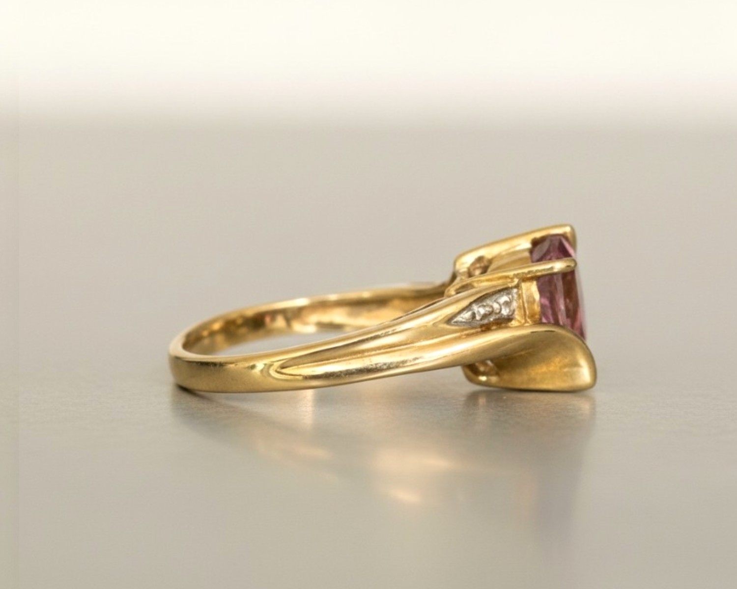 side pink heart ring