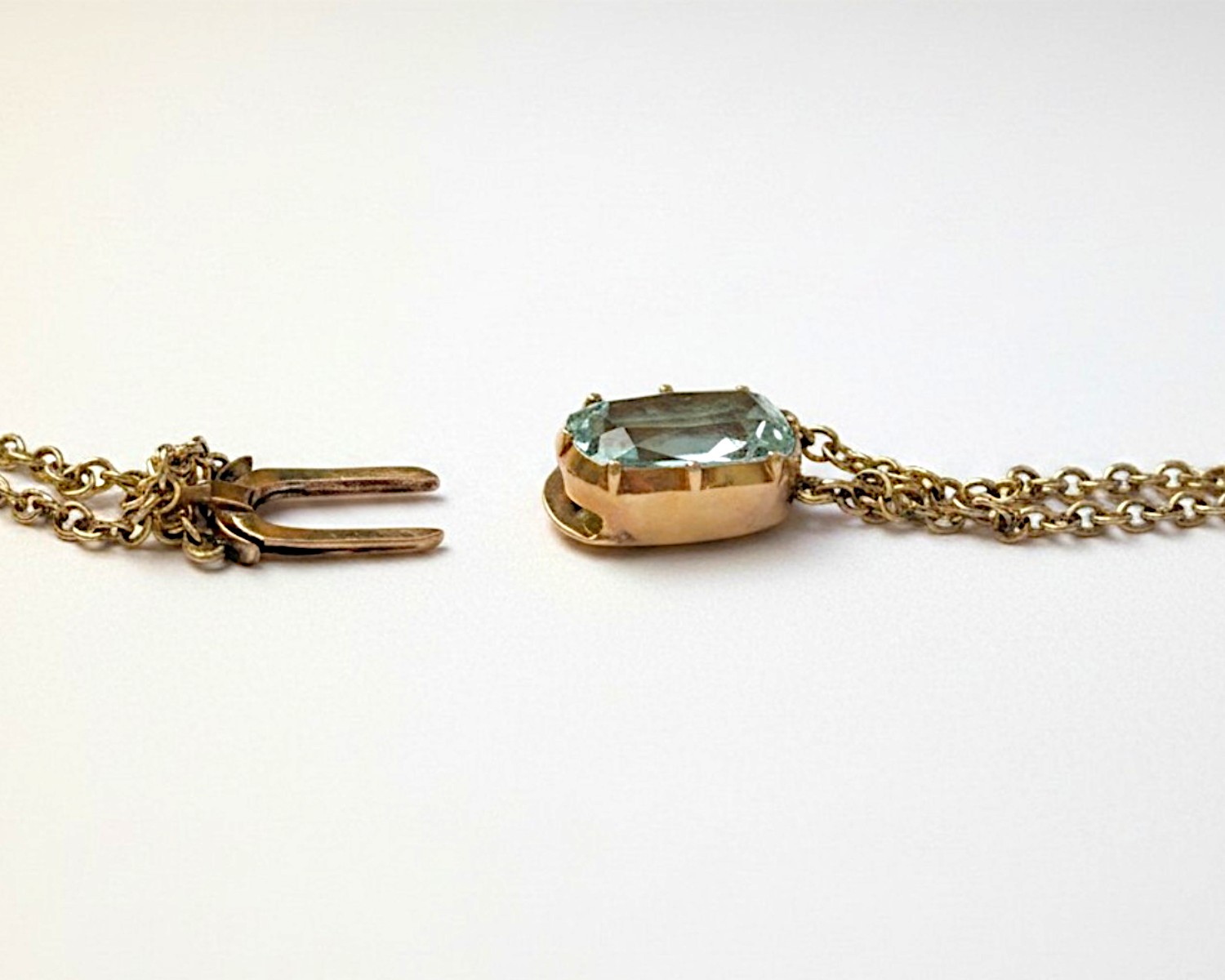 aqua clasp