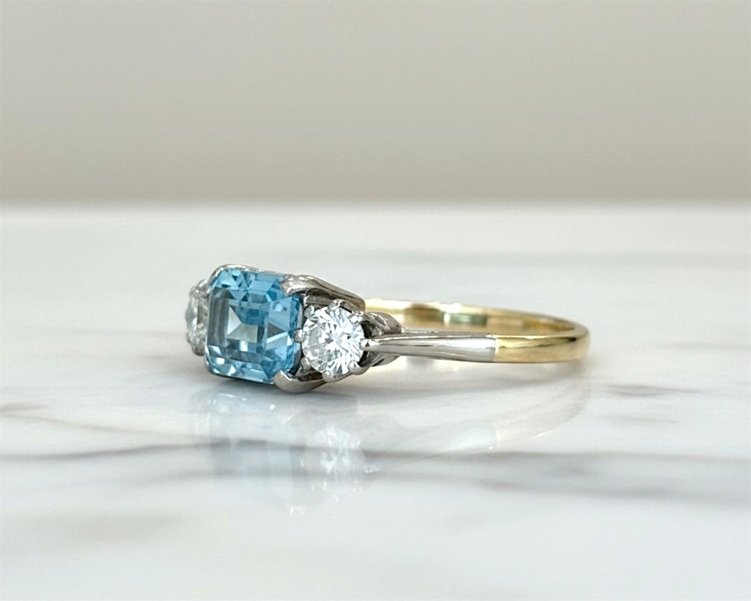 art deco aqua ring side view