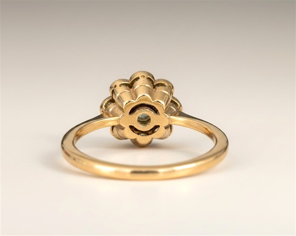 Edwardian diamond daisy cluster ring 1.25ct for sale in Leeds. 18ct yellow gold, showing rear view